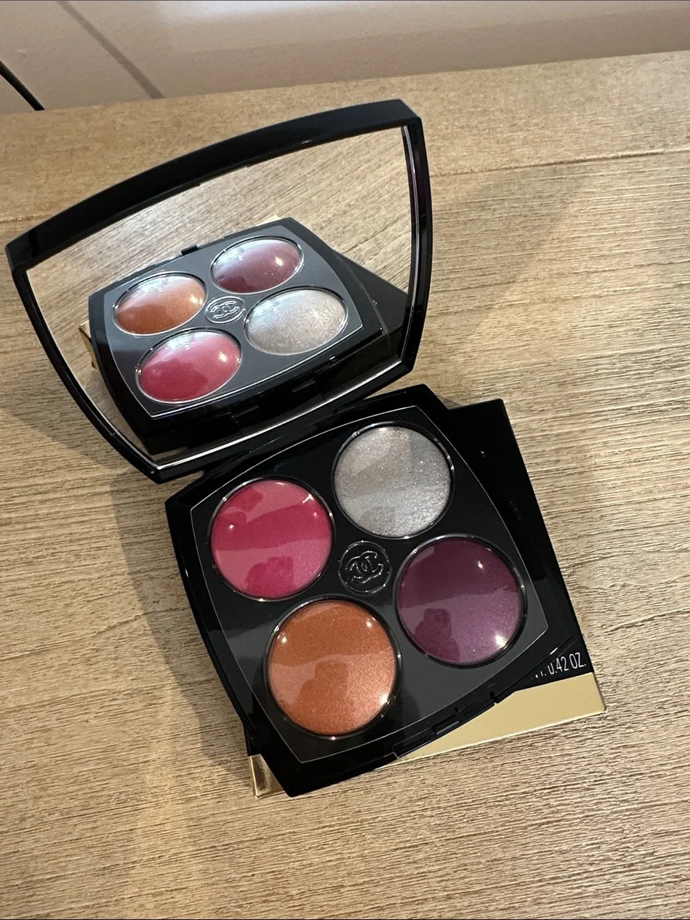 CHANEL Quad Eyeshadow Palette - Pink, Silver, Copper, Plum